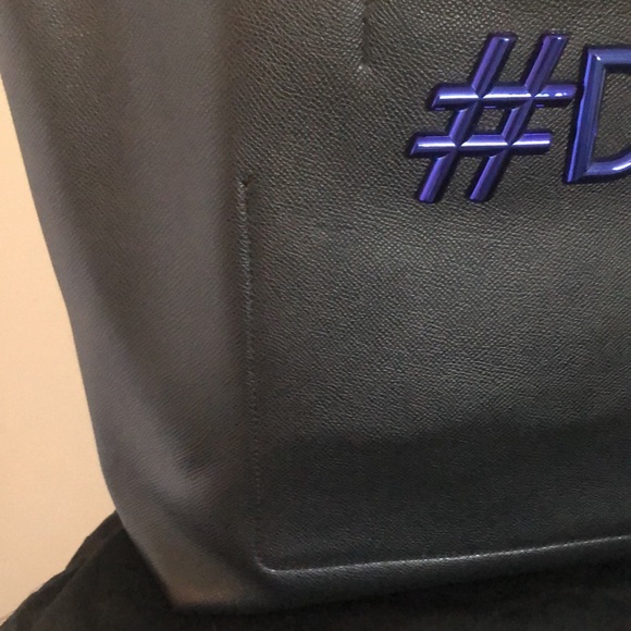 New Authentic Dolce and Gabbana Logo bag - Picture 4 of 10